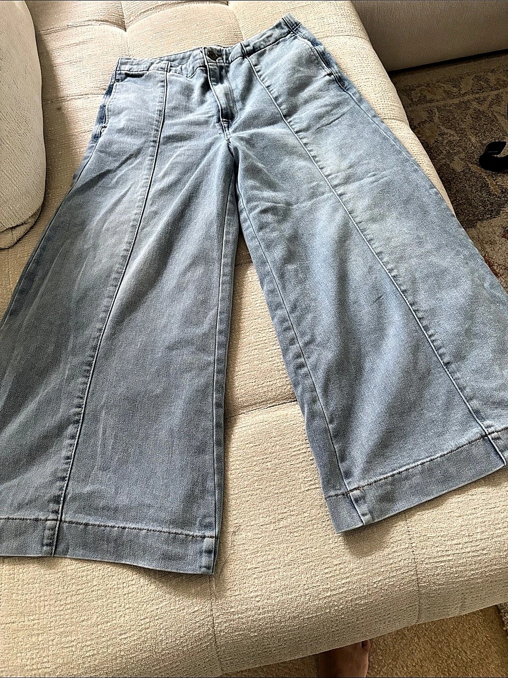 Kensie Wide Leg Jeans in Blue Waist 27 Like New